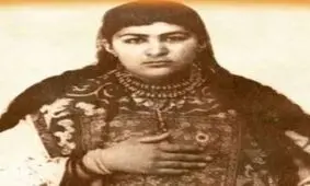 پنج عکس از «فاطمه سلطان»؛ دختر باغبان که همسر شاه شد 