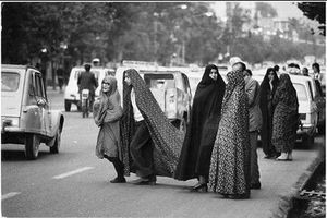 عکس عجیب صف گاز در تهران ۴۰ سال پیش