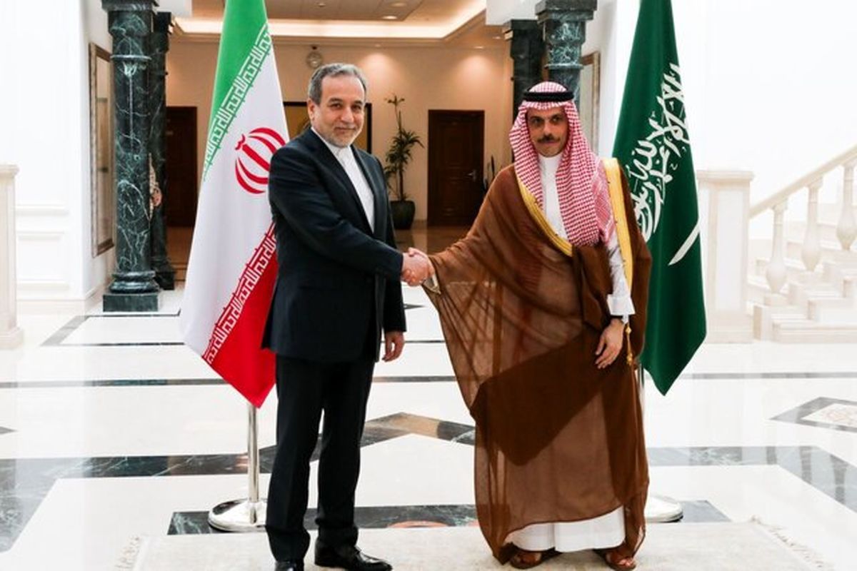  عراقچی همتای سعودی را از آخرین روند گفتگوهای ایران و آمریکا مطلع کرد 