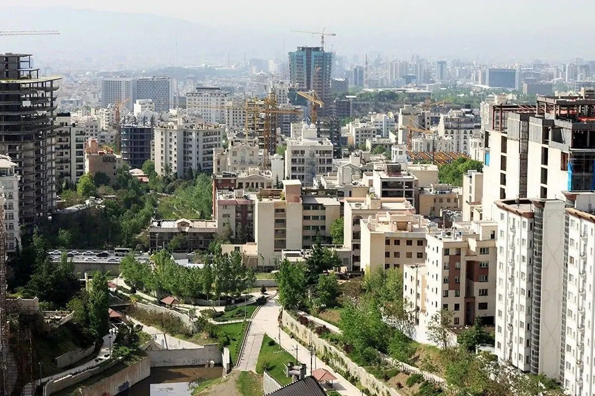 نرخ آگهیهای مسکن پس از جنگ تا ۵ درصد کاهشی شد/ میانگین قیمت آگهیها متری ۱۱۱ میلیون است/ ادعای فرار از تهران به شمال در آمارها دیده نمیشود