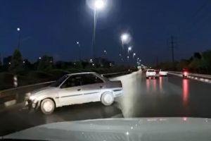 تصادف عجیب خودرو در مشهد/ ویدئو
