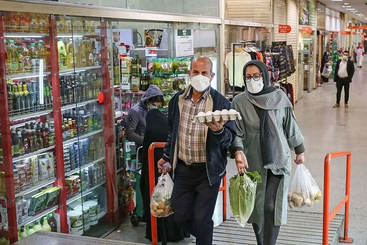 روایتی از کاهش سطح دسترسی مردم به مواد غذایی؛ حقوق روزانه یک کارگر به یک شانه تخم مرغ هم نمی‌رسد