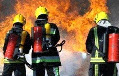 آتش سوزی در سمنان؛ ۵ شهروند و ۲ آتش نشان مصدوم شدند/ ویدئو