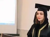 حضور بهنوش طباطبایی با بادیگارد در مراسم فارغ‌التحصیلی/ ویدئو