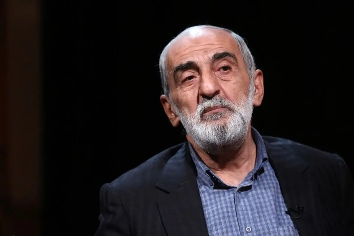 ایران نباید با ترامپ که قاتل رهبر شهیدمان است مذاکره کند؛ باید عده ای از نمایندگان کنگره جایگزین او شوند