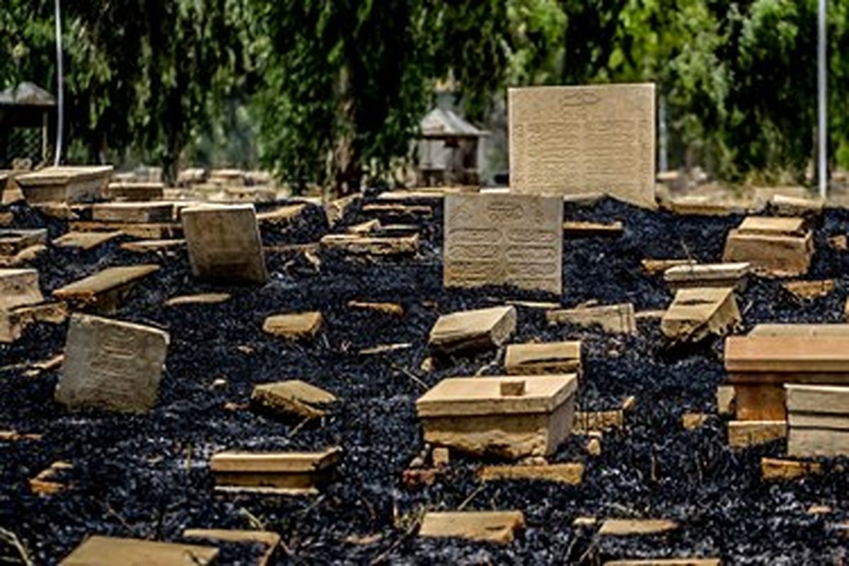 آتش‌سوزی در قبرستان ۱۰۰۰ ساله «دارالسلام»