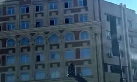 ماجرای خودکشی اینستاگرامی مردی در خیابان پیروزی/ او با اسلحه به بلاگرها حمله کرده بود/ ویدئو