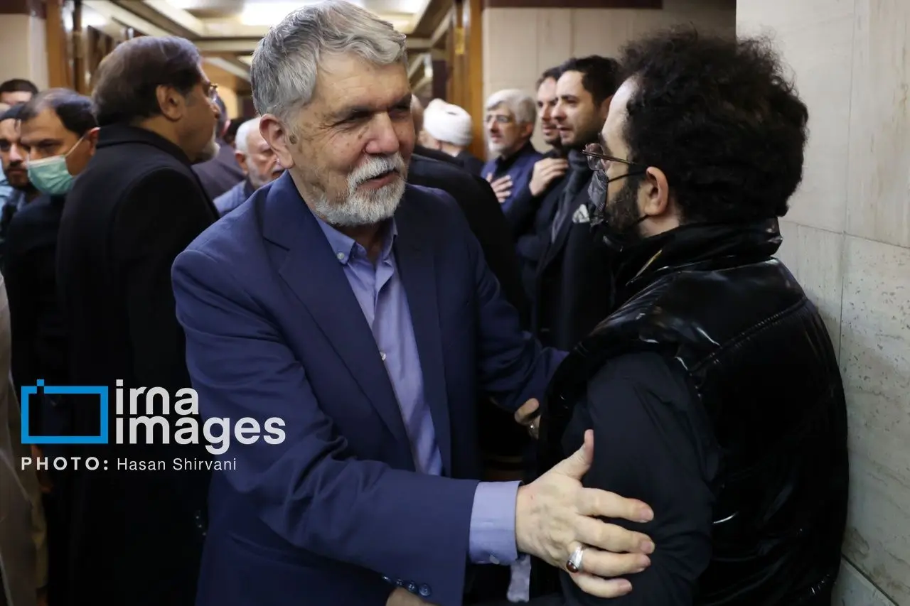 تصاویر: مجلس ترحیم اشرف بروجردی