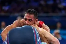 راهیابی والی زاده و آذرپیرا به فینال کشتی آزاد قهرمانی آسیا/ یوسفی دومین حذف شده ایران