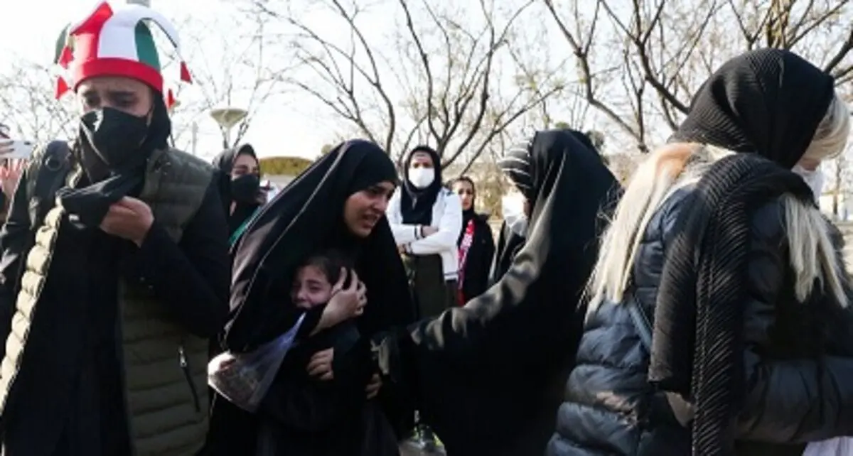 دختر افغانستانی حق تحصیل ندارد، دختر ایرانی حق تماشای فوتبال در ورزشگاه؟