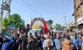 امام جمعه پیشین اهواز بر پیکر شهید غلامعلی رشید و فرزندش در دزفول نماز اقامه کرد/ ویدئو