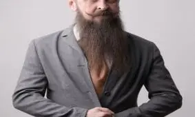 مرگ عجیب یک مرد به دلیل ریش بلندش