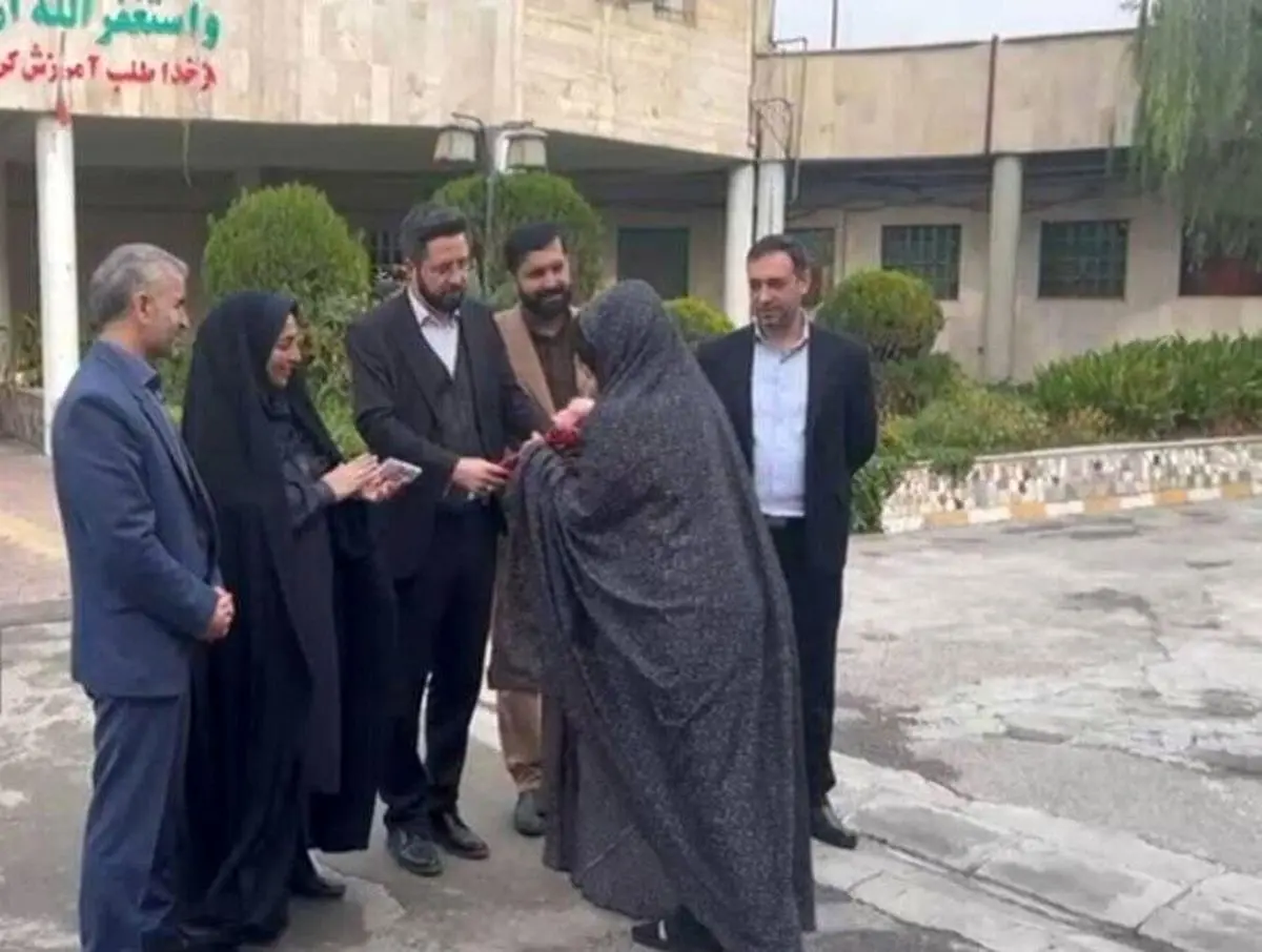 گلی کوهکن از زندان آزاد شد