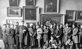 بازگرداندن مجسمه امیرکبیر از ایتالیا به ایران