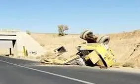 مرگ یک راننده بر اثر سقوط ناگهانی بیل مکانیکی