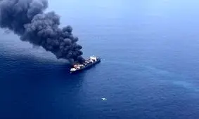 حریق یک کشتی در بندر بوشهر/ ۳ کشته تاکنون/ ویدئو