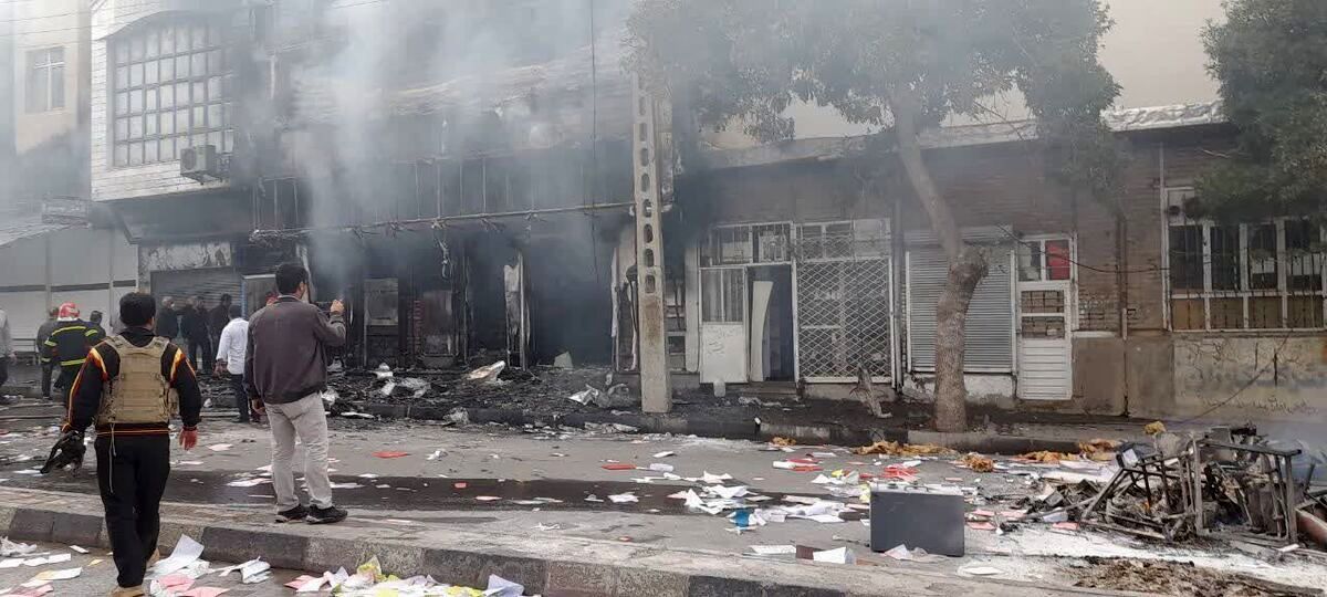 فرماندار مهاباد: شهر آرام است و فرمانداری تصرف نشده است