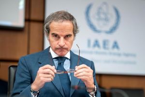 گروسی: مسئله هستهای کشور توانمندی مانند ایران با زور حل نمیشود/ نگرانیهای امنیتی اسرائیل را درک میکنم