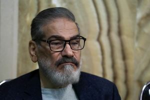شمخانی از رهبری پرونده هسته‌ای کنار رفت