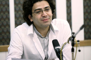 بازگشت فرزاد حسنی به رادیو