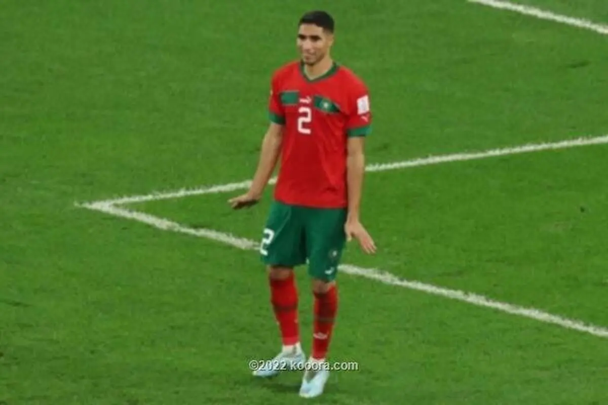 درگیری لفظی اشرف حکیمی با رئیس فیفا

