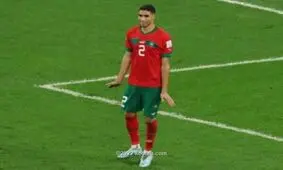 درگیری لفظی اشرف حکیمی با رئیس فیفا


