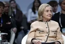 عکس مخفی هیلاری کلینتون لو رفت؛ جلسه محرمانه قطع شد