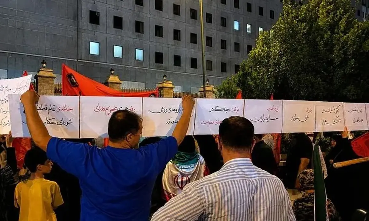 انتقاد فعال سیاسی اصولگرا از فراخوان 16 نماینده مجلس در اعتراض به مذاکره با آمریکا/ همیشه در اقیانوس هپروت غوطه می خوریم