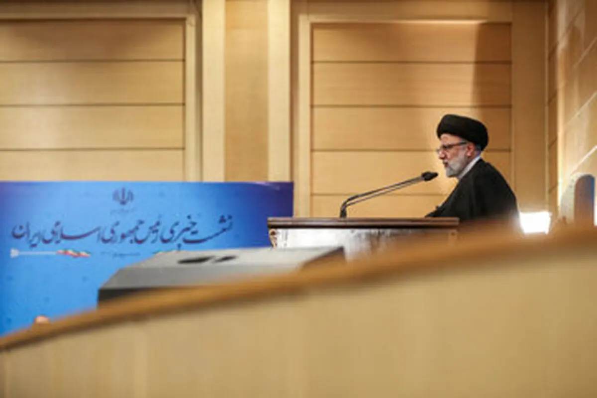 توییت کنایه آمیز ابطحی به مدیحه سرایی های روزنامه جوان؛ خوبیم ما ولی نه این قدر!