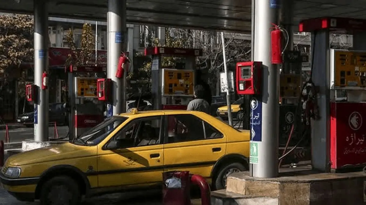 تاکسی‌ها و مسافران در کرمان سهمیه ویژه بنزین ۵ هزار تومانی می‌گیرند