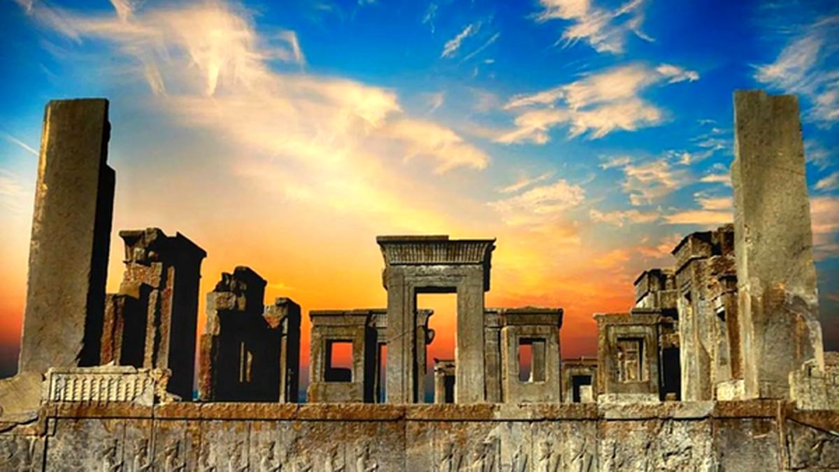 تعطیلی موقت تخت‌جمشید به‌دلیل برگزاری یک کنسرت ارمنی