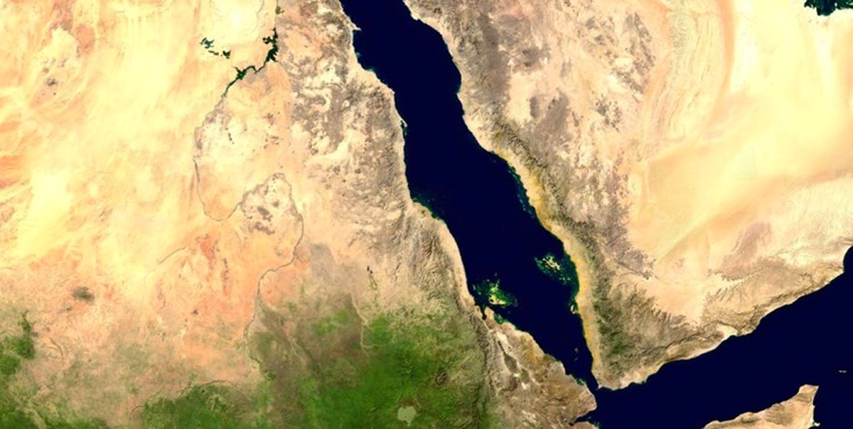 آمریکا: ۱۲ پهپاد و ۳ موشک بالستیک ضدکشتی شلیک شده از یمن را ساقط کردیم