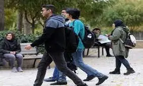 جوانان ایران نمی‌دانند با چه کسی باید درد دل کنند/ مردم نیازمند سخن نو و بیان مشکلات هستند