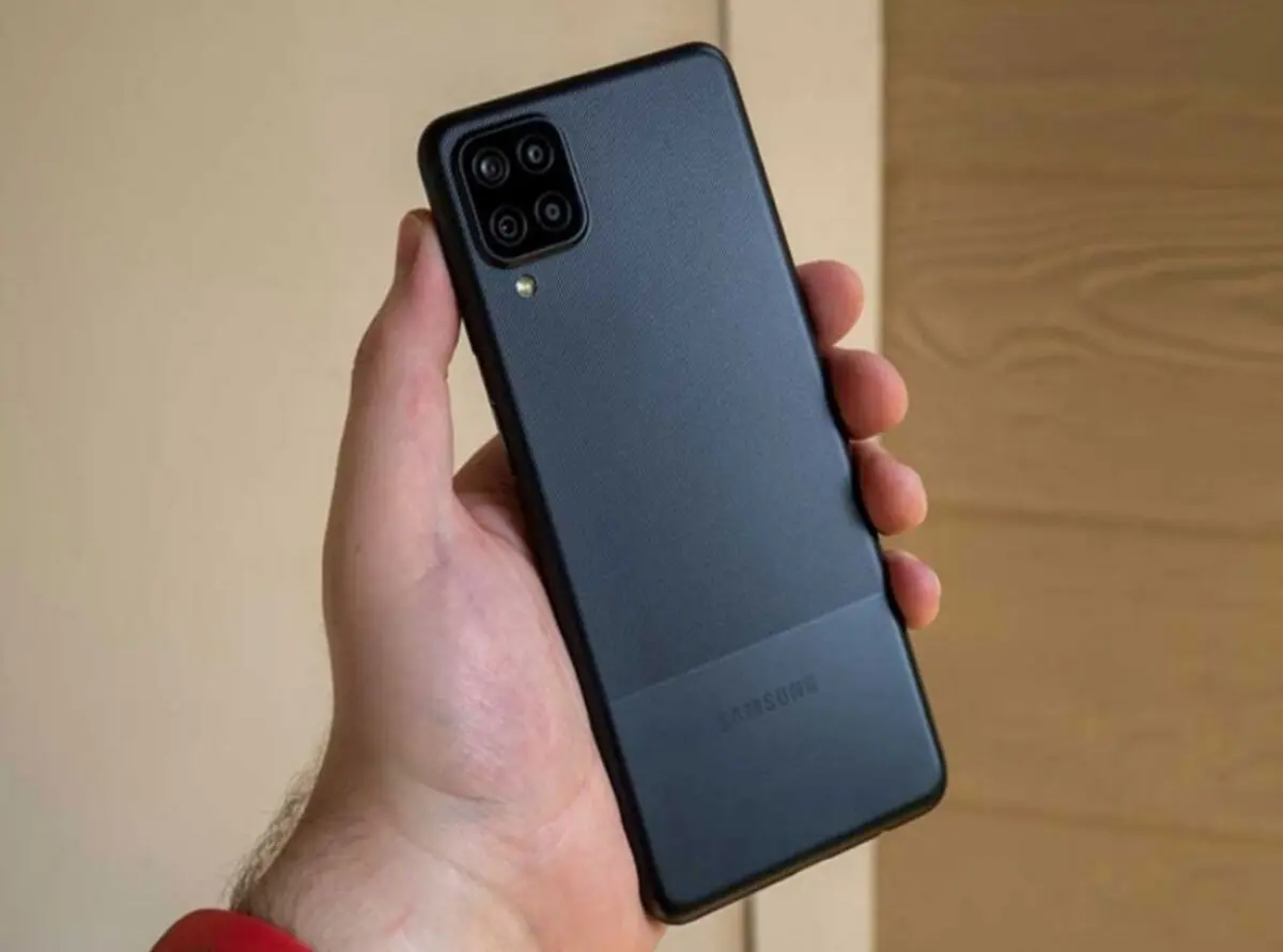 نقد و بررسی گوشی موبایل سامسونگ مدل Galaxy A12 ظرفیت 128 گیگابایت