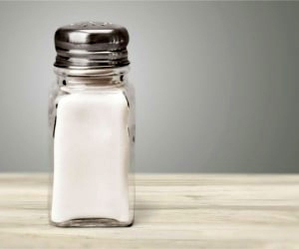 بررسی علل هوس خوردن نمک و بهترین راه حل آن