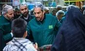 کشتی‌گیران خادم چایخانه امام رضا (ع) شدند/عکس