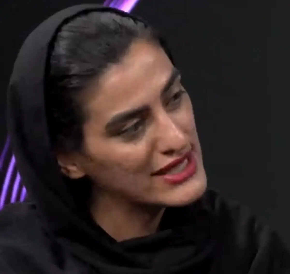 فوتبال دوست ندارم و قلعه‌نویی را نمی‌شناسم/ بعضی‌ها در بسکتبال با روابط قرارداد می‌گیرند!