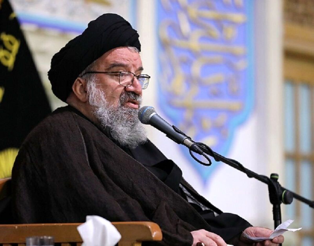 احمد خاتمی: به صراحت میگویم که روحانیت از چشم نیفتاده/ مسئولان کشور در حال مدیریت و تدبیر هستند آیا انصاف است از عدهای فحش هم بشنوند؟