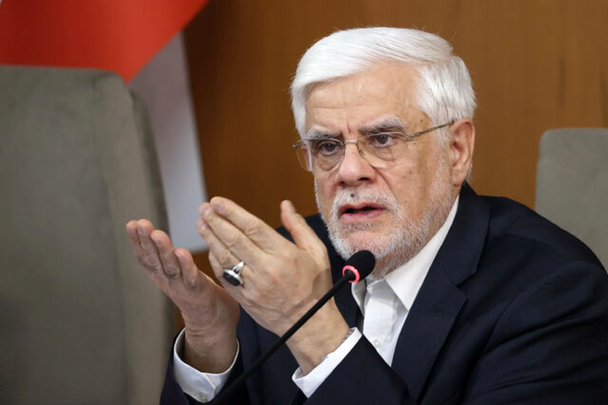 عارف: نمیخواهیم بگوییم در چه شرایطی دولت را تحویل گرفتهایم/ مهمترین مسئله امروز «آرامش بخشی» به جامعه است