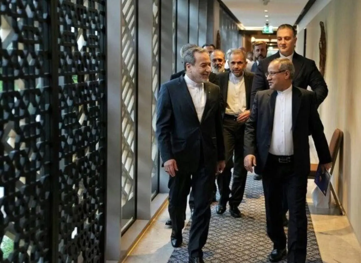 انتظار نداشته باشید که همه توافق‌ها روی کاغذ نوشته شوند/ ترامپ دیپلماسی را شاخه‌ای از کُشتی می‌بیند، تهران آن را شاخه‌ای از شطرنج/ وارد کردن شرکت‌های نفتی آمریکایی به ایران، یک تغییر قابل توجه خواهد بود