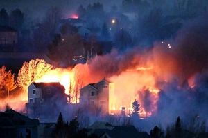 تخریب صدها خانه در پی آتش‌سوزی گسترده در دنور آمریکا