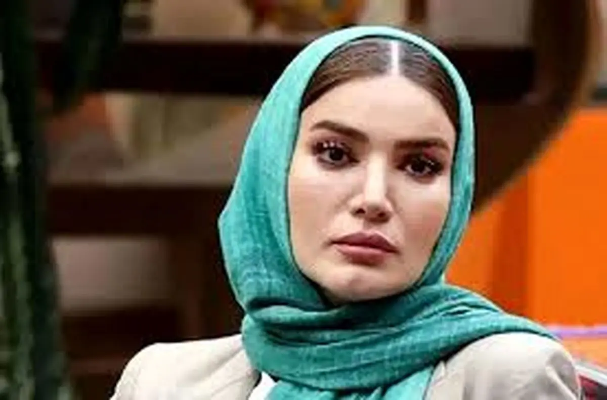 استایل دانشجویی متین ستوده در محیط دانشگاه/ ویدئو