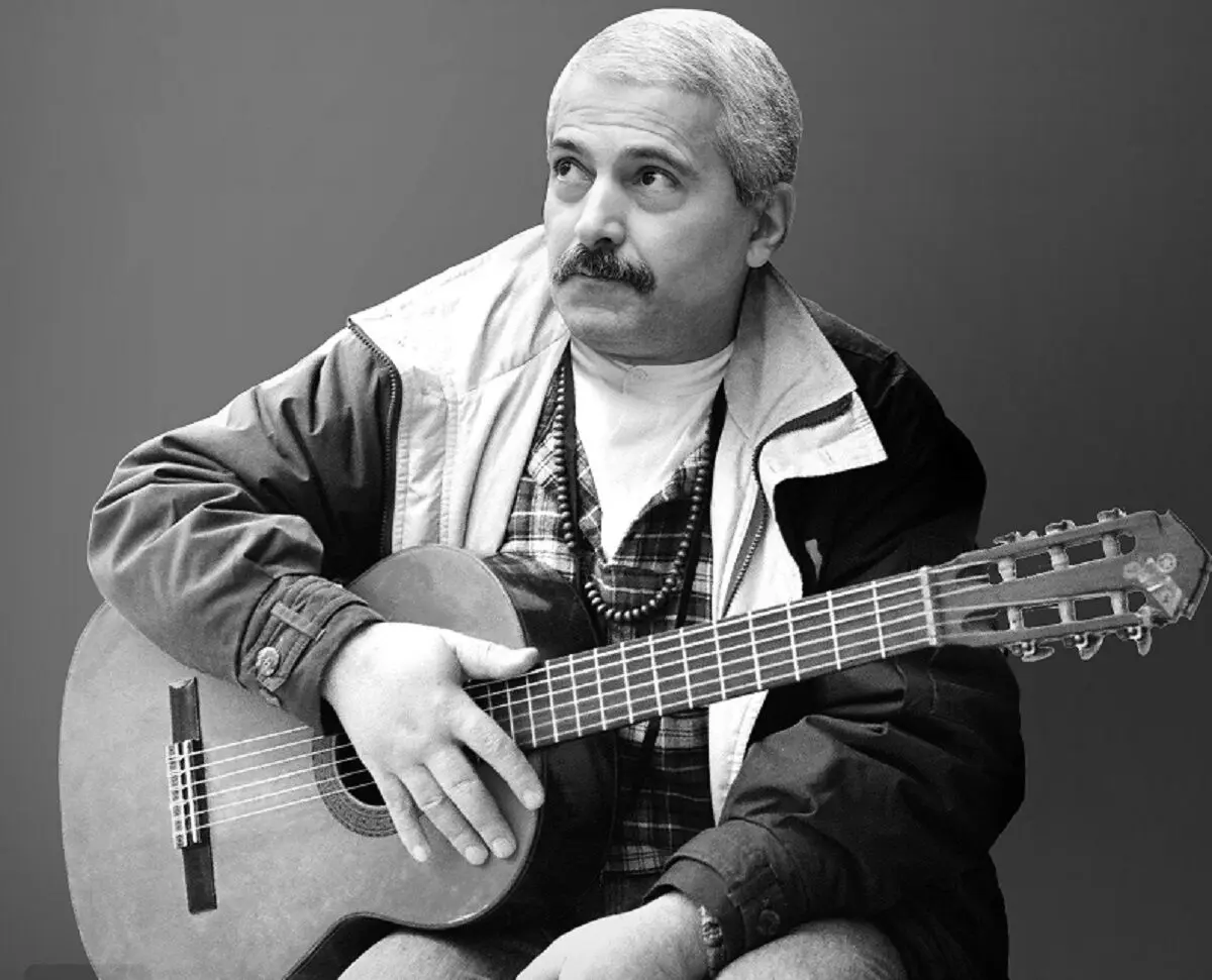 فرهاد مهراد و حسن شماعی‌زاده در یک دورهمی دهه ۵۰