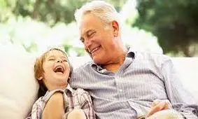 انتظار از والدین برای بزرگ کردن «نوه‌» صحیح است؟