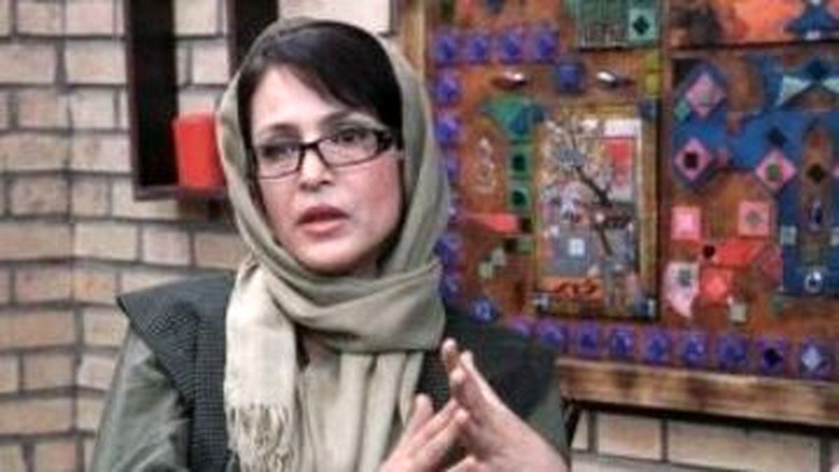  نیکی کریمی درباره شیوا ارسطویی نوشت: «زنی در همین شهر شلوغ با تجاربش و با نوع مدرن بودن و آزاد اندیشی زندگی» 