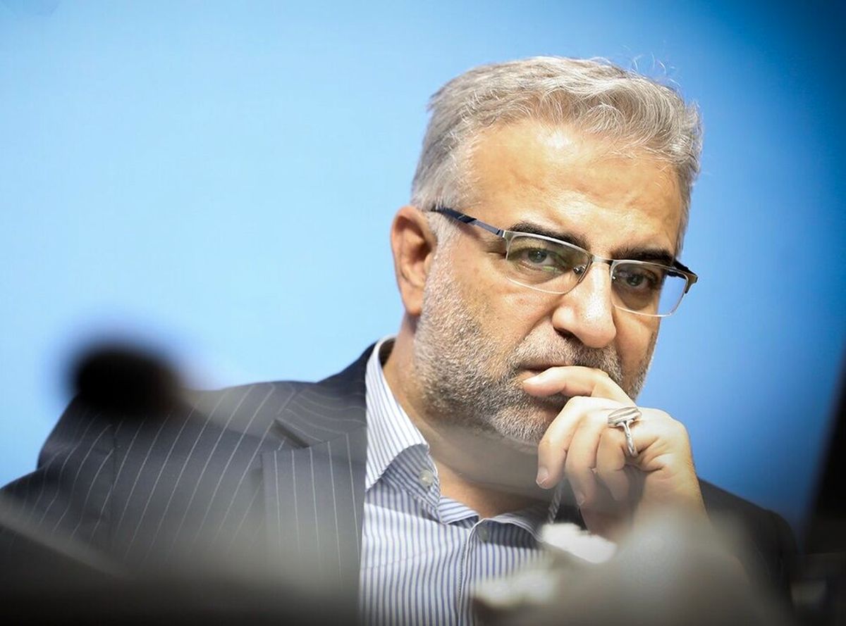 زاهدی وفا وزیر پیشنهادی کار به دلیل تابعیت دو فرزندش در مجلس به مشکل میخورد / فکر میکنم خود رئیسی هم در مورد او تجدید نظر کند