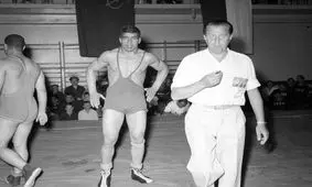 ویدئویی قدیمی از پیکار جهان پهلوان تختی با حریف روس

