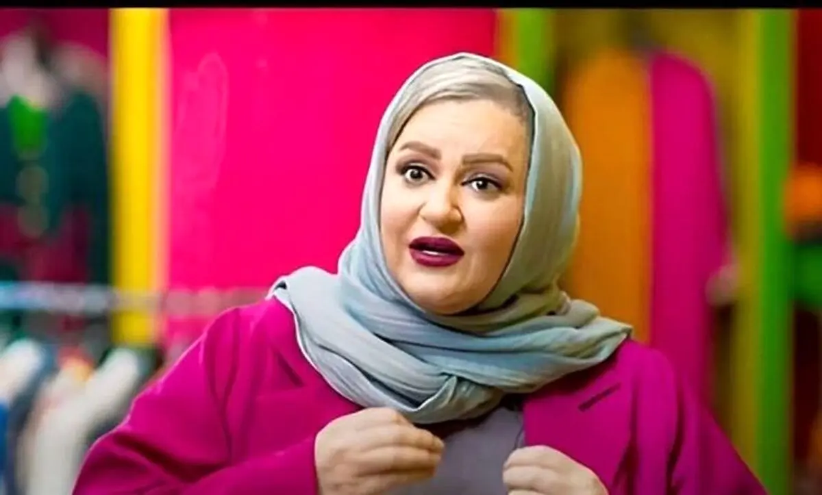 حضور نعیمه نظا‌م‌دوست در بین نیروهای هلال احمر/ عکس