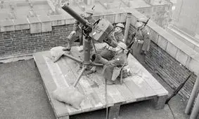 وقتی آمریکایی‌ها کنده‌های چوب و نهنگ را با زیردریایی دشمن اشتباه گرفتند