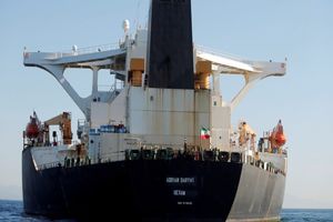 سرگردانی نفت توقیف‌شده ایران در سواحل تگزاس برای هشتمین هفته

